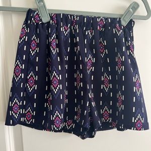 Tobi Patterned Shorts